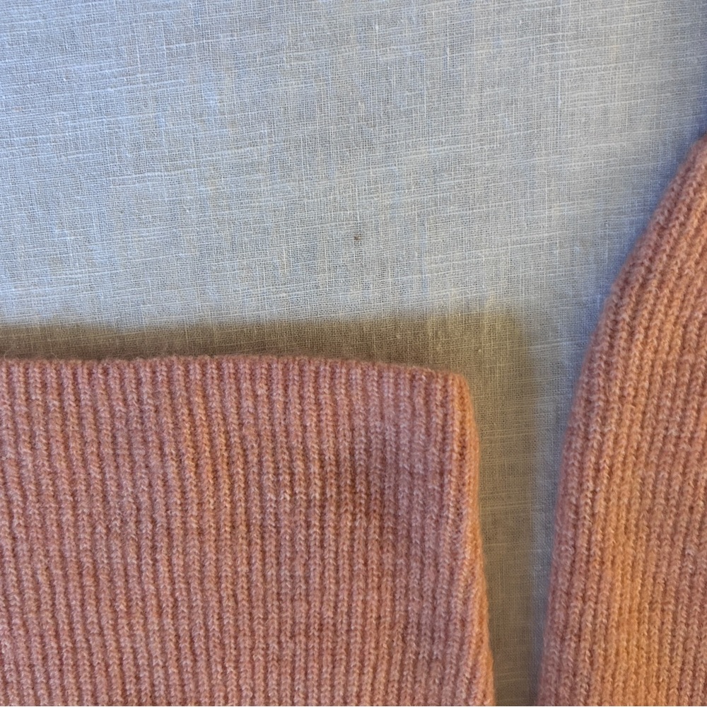 Wool sweater - Picture 8 of 12